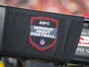 Los fanáticos de la NFL no podían creer que se les hubiera prohibido ver ‘Monday Night Football’.