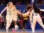 La advenediza liga de baloncesto femenino 3 contra 3 completa su plantilla invicta para su segunda temporada