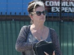 Era un marine espacial duro como una roca listo para enfrentarse a un Apex Predator, ahora está haciendo recados en Los Ángeles… ¿Puedes adivinar quién?