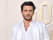 El actor de Wicked y Jurassic World Reborn, Jonathan Bailey, nombrado el hombre vivo más sexy según la revista People
