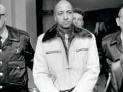 El asesino en masa más famoso de Estados Unidos que mató a 13 personas, incluidos sus propios hijos, murió a la edad de 83 años.