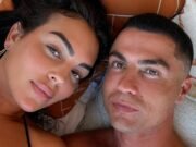 Cristiano Ronaldo ha hablado abiertamente sobre cómo sus hijas lo convencieron para proponerle matrimonio a su prometida Georgina Rodríguez, con un anillo de £ 1,5 millones, mientras revela detalles de la propuesta “no romántica” por primera vez.