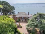 Impresionante mansión de siete habitaciones en uno de los paseos marítimos más exclusivos de Gran Bretaña está a la venta por £14 millones