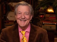 La lista deliciosamente mordaz de Nicky Haslam de 40 señales de que eres normal, y los premios Nobel, Stephen Fry y los calcetines a rayas están en la línea de fuego.