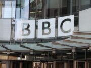 La cobertura de la BBC sobre cuestiones de género está siendo “censurada” por activistas pro-trans que se niegan a cubrir historias, mientras Tim Davey enfrenta llamados a renunciar en una disputa por prejuicios.