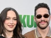 Pete Davidson besa a su novia embarazada Elsie en un lujoso baby shower mientras ella se prepara para la paternidad