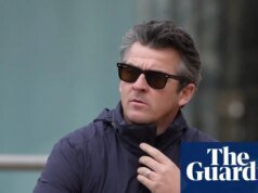 Lucy Ward le dijo a Joe Burton en el tribunal que las publicaciones en las redes sociales la asustaron