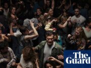 El anuncio de John Lewis inicia la cuenta regresiva de Navidad con la melodía de los clásicos de clubes de los 90. Anuncio de Navidad de John Lewis.