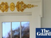 El cartel dorado de Trump frente a la Oficina Oval provoca reacciones violentas Donald Trump