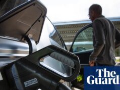 Rachel Reeves está considerando un impuesto por milla a los coches eléctricos en Budget Motoring