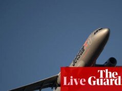Australia News Live: Se reanudan los vuelos de Jetstar en tierra; Arrestan a una pareja extranjera acusada de fraude en un casino de Sídney por valor de un millón de dólares | noticias australianas