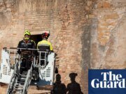 Se ha iniciado una investigación por homicidio tras la muerte de un trabajador en el derrumbe de una torre en Roma, Italia.