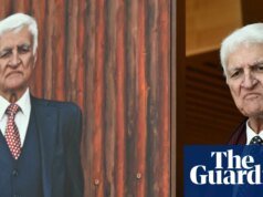 Bob Katter pintó con una luz halagadora mientras se revela el retrato después de 50 coloridos años en la política | Bob Cater