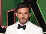 La estrella de ‘Wicked’ Jonathan Bailey coronado como el hombre vivo más sexy según People – The Mercury News