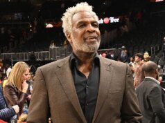 MSG le debe al ex Nick Charles Oakley $642,000 en honorarios de abogados, dictamina el juez
