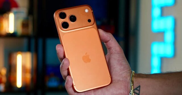 iphone-17-pro-cosmic-orange-fernando.jpg