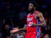 Joel Embiid multa a la NBA