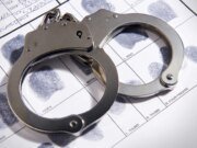 Sospechoso arrestado en serie de robos en escuelas del Área de la Bahía