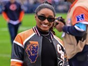 Simone Biles pide a sus fans que especulen sobre la cirugía plástica