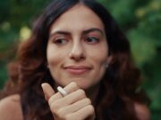 Con este anillo, la IA puede capturar tus pensamientos inmediatos