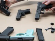 Las armas están llegando a Canadá desde Estados Unidos, lo que alimenta un aumento de la violencia armada