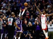 Schroder todavía tiene hielo en las venas, Kings vencieron a Houston en tiempo extra