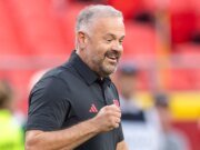 El personal de HuskerMax predice que Nebraska tendrá pérdidas de dos dígitos al finalizar la temporada 2025