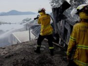 Bomberos muertos en múltiples incendios forestales en Australia