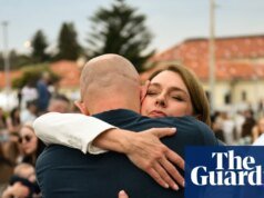 ‘Somos inquebrantables’: la oposición conmemora el ataque de Bondi tras felicitar al primer ministro | Ataque terrorista en Bondi Beach