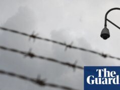 Funcionarios de Luisiana continúan buscando a tres reclusos fugitivos Luisiana