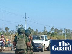 Tailandia ha lanzado ataques aéreos a lo largo de su disputada frontera con Camboya mientras aumentan las tensiones Tailandia