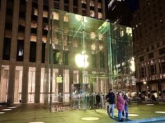 Crime Blotter: Manifestantes arrestados frente a la Apple Store de Nueva York el Viernes Negro