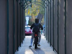 Se recomienda a los compradores de bicicletas eléctricas que tengan cuidado al buscar ruedas