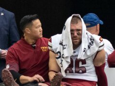 El ala cerrada de los Commanders, Zach Ertz, rompe a llorar después de sufrir una brutal lesión en la pierna.