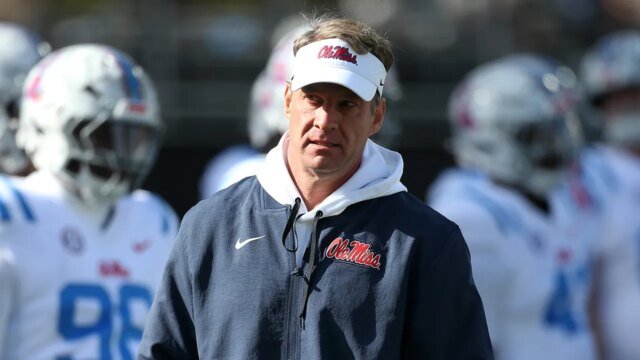 lane-kiffin-ole-miss-120225.jpg