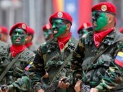 Si bien el ejército de Venezuela parece fuerte sobre el papel, los expertos dicen que es vacío