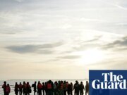 Unas “vergonzosas” 41.000 personas llegaron al Reino Unido en pequeñas embarcaciones el año pasado, según el Ministerio del Interior Inmigración y Asilo