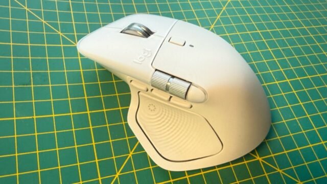 66285-139016-65268-136436-000-lead-Logitech-mouse-xl-xl.jpg