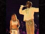 Carol G se une a Bad Bunny en el escenario de Columbia después de romper con su ex BF Fed