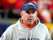 El entrenador de los Broncos, Sean Payton, llama a la víspera de Año Nuevo la “fiesta más sobrevalorada”