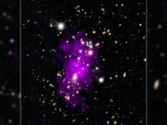 Los astrónomos reciben el año nuevo con una impresionante colisión de galaxias