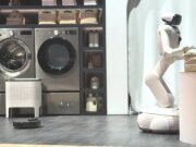 Vimos al robot mayordomo de LG doblar la ropa, hornear y aspirar en el CES