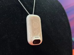 CES 2026: Motorola se mete en el juego de la IA portátil