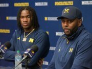 El QB de Michigan Bryce Underwood permanecerá en el programa