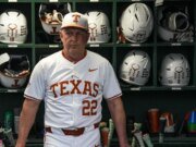 Volantis empata el conteo de ponches más alto de su carrera, el béisbol No. 3 de Texas arrasa con UC Davis