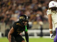 Keith Abney habla sobre las relaciones con sus compañeros de equipo de la NFL