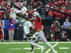 Speed Day está en posiciones defensivas donde a los Bears les vendría bien algo