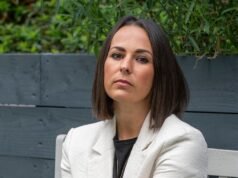 A las 21 semanas tuve que interrumpir mi embarazo, sabiendo que era mi última oportunidad de tener un bebé después de gastar £54.000 en FIV. Nunca superaré el dolor, y lo que pasó después fue muy cruel: EMMA KEMSLEY