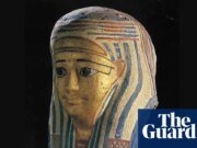 Presunto ladrón de gatos arrestado después de saquear valiosos artefactos egipcios del museo de Queensland Queensland