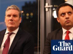 Sarwar apostó por una ruptura con Starmer mientras el apoyo laborista menguaba en la política escocesa